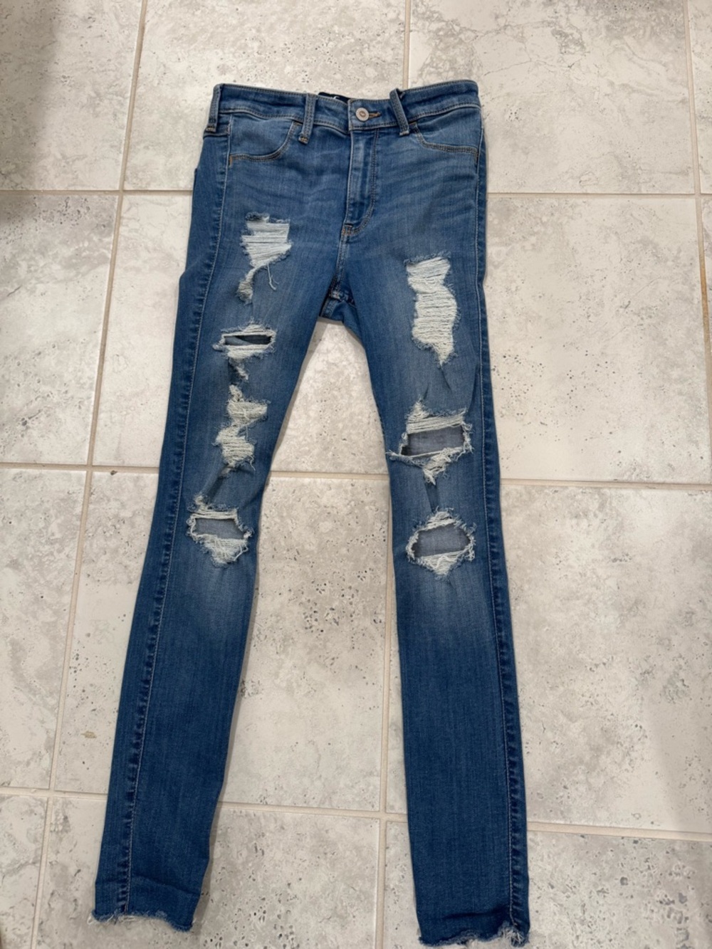 Distressed Skinny Blue Jean Legging